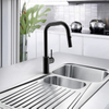 Grifo flexible Mezclador de grifo de cocina frío y caliente Mezcladores de cocina negros extraíbles de acero inoxidable